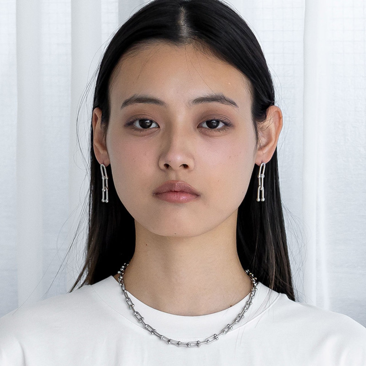 【ネコポス便】ピアス Uリンク チェーン 3連 ハードウェア風 メタル 縦長 ロングピアス スタイリッシュ モード 上品 大人カジュアル 2594
