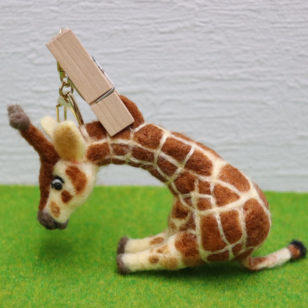 まつ毛が長いキリンちゃん羊毛フェルト