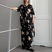 【受注予約:5月下旬入荷予定】柄マットサテンオープンカラーSH/ブラック