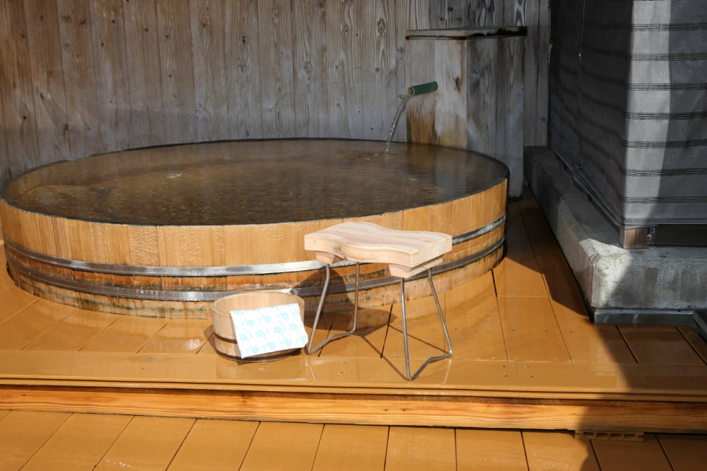 tonono バスチェアー（桧）