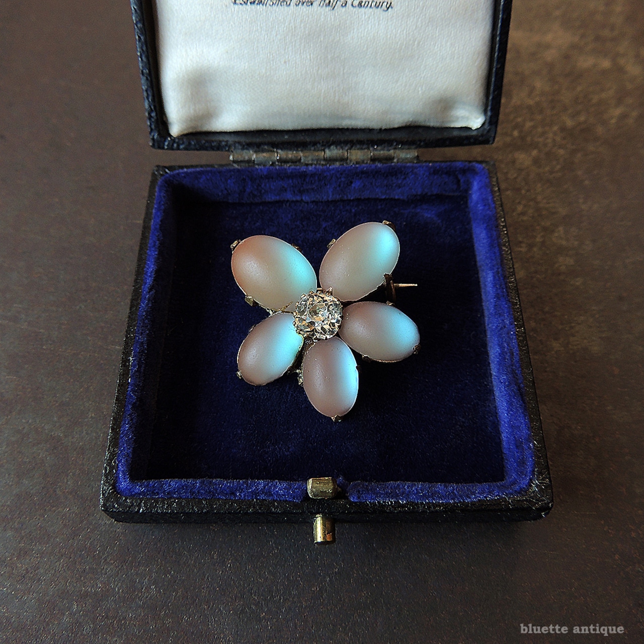 アンティークジュエリー サフィレット すみれ ブローチ【クリア】