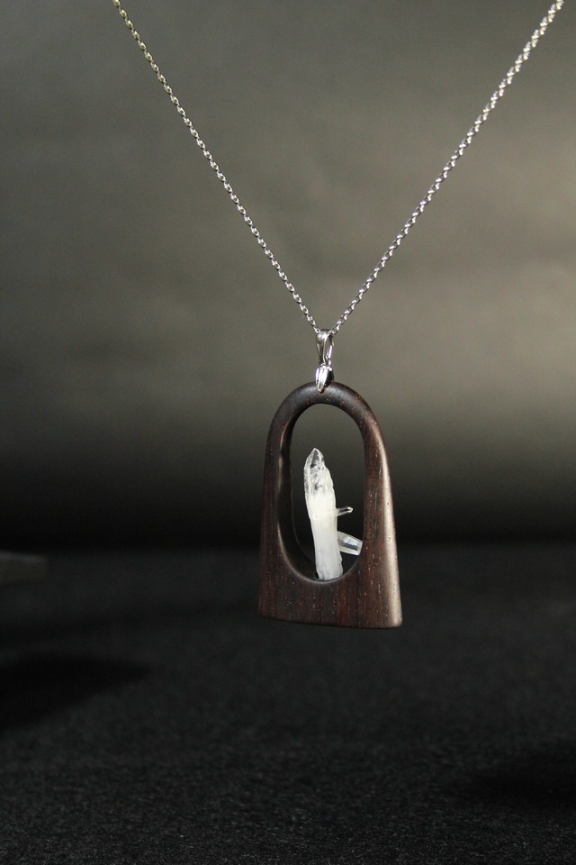 【311】大分クリスタル ローズウッドペンダント