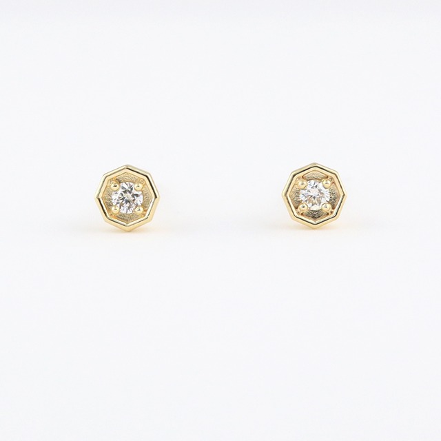 Octagon diamond pierce