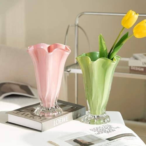 ウェーブガラス花瓶 フラワーベース 波型デザイン カラフル クリスタルガラス インテリア雑貨 フラワーアレンジメント 光沢仕上げ モダン おしゃれ ヴィンテージ風 カットガラス