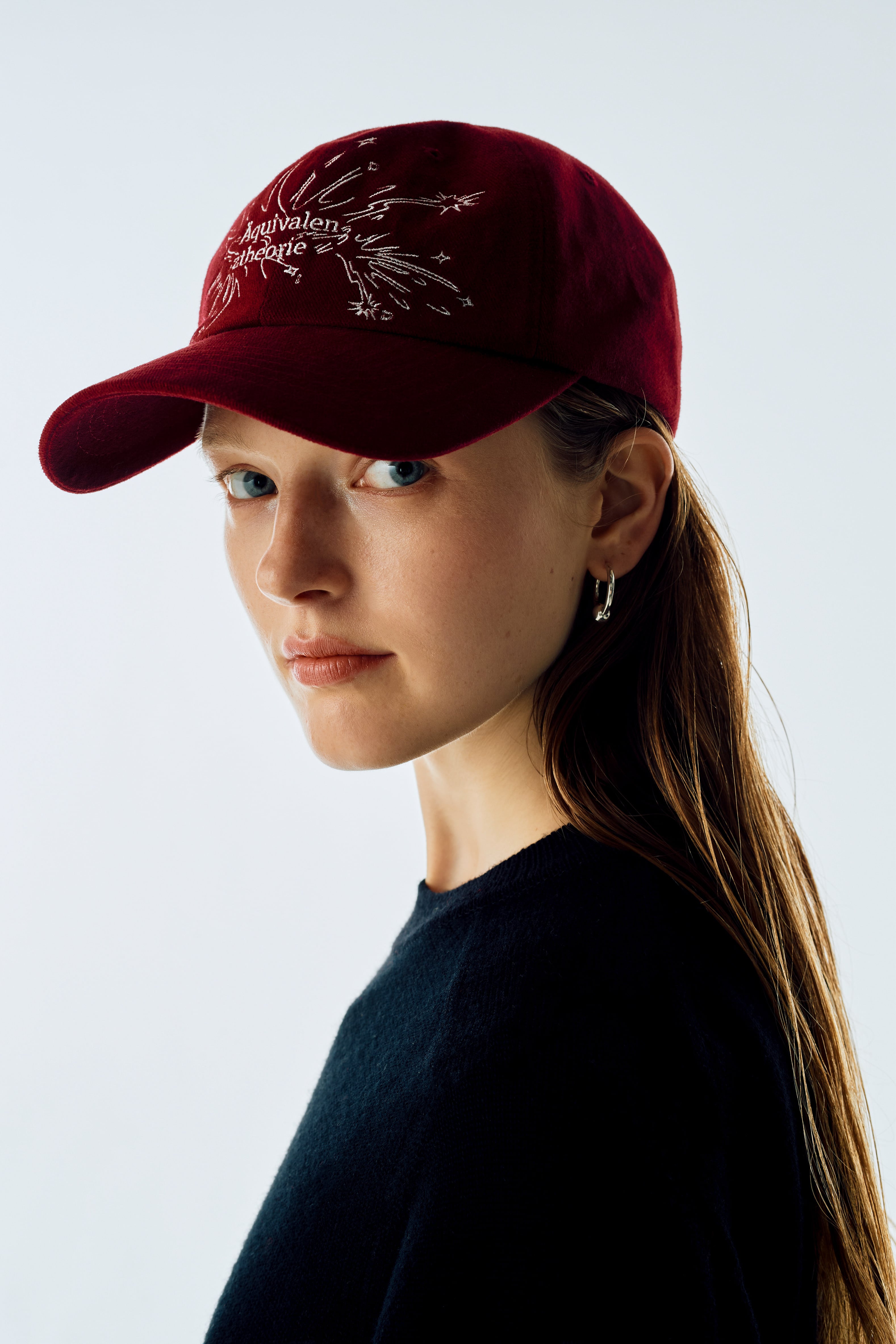 ZHOK / BURGUNDY | GADID ANONIEM 