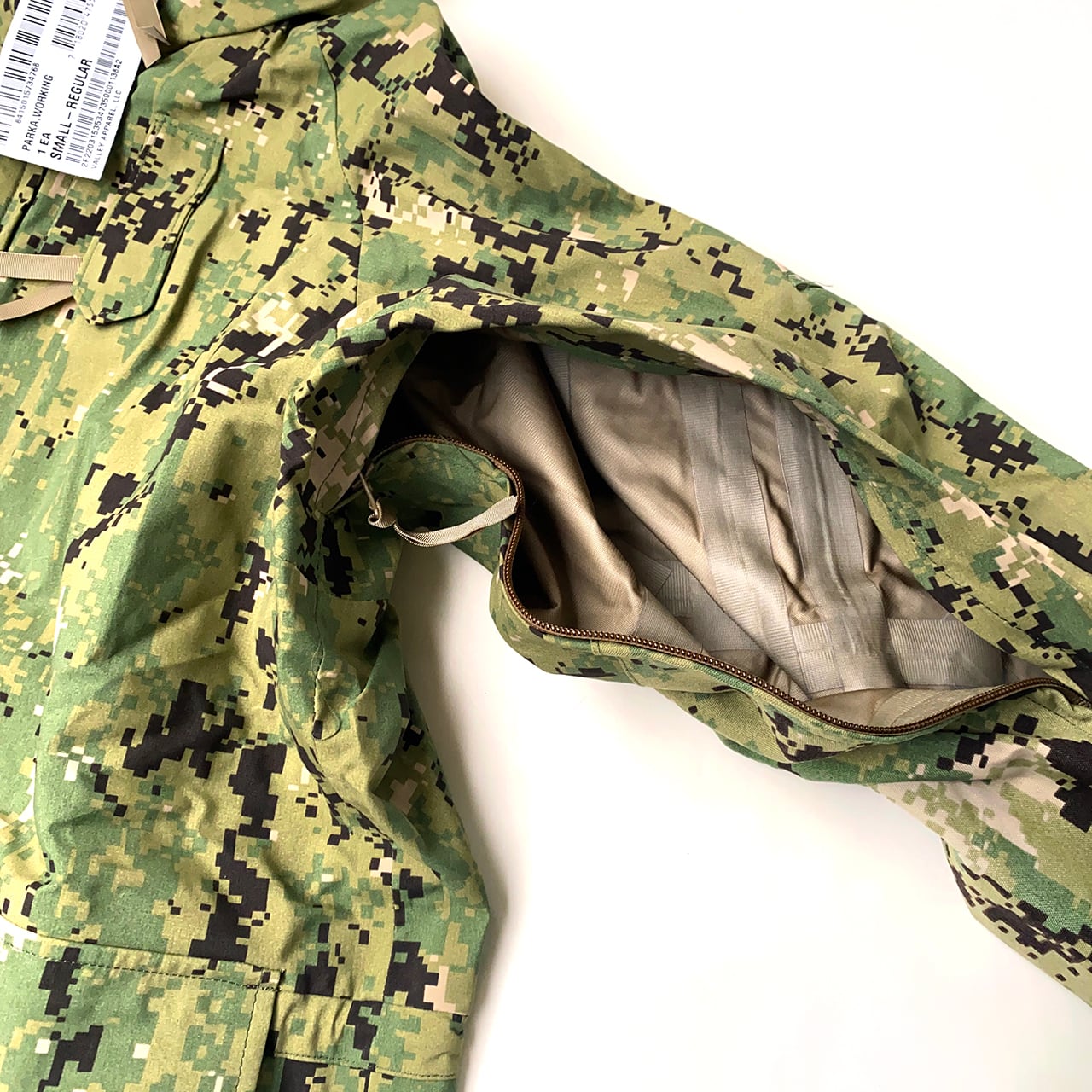 S品 米軍実物 US NAVY NMW GORE-TEX デジタルカモ L-R