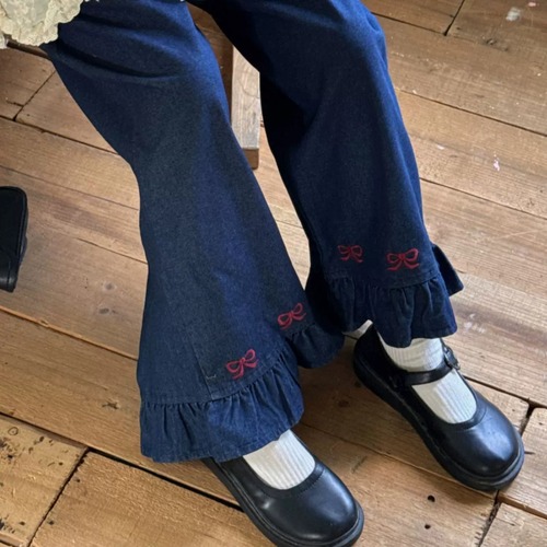 裾フリルリボン刺繍デニムパンツ ・12442