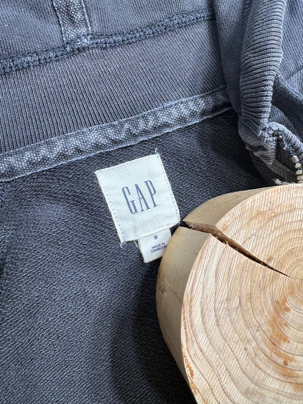 2000s GAP Zip Hoodie