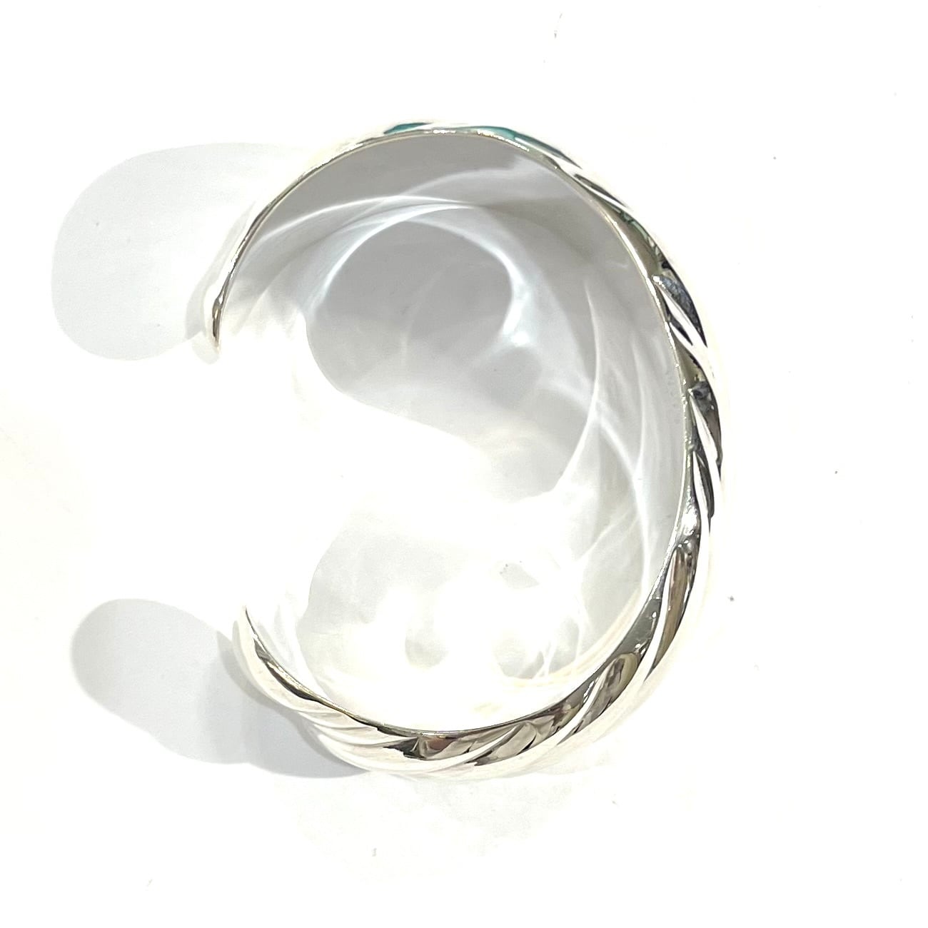 TIFFANY&Co.】T2798 ティファニーツイストワイド カフバングル