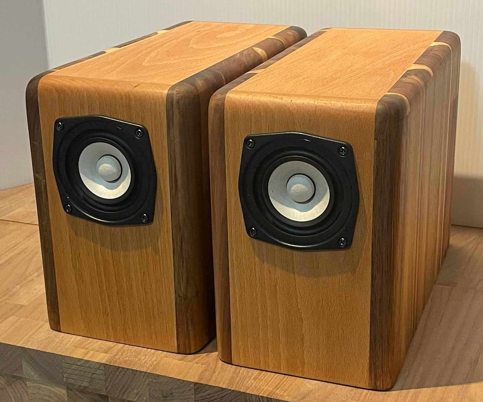 JuveAcoustics ユーヴェ アコースティクス