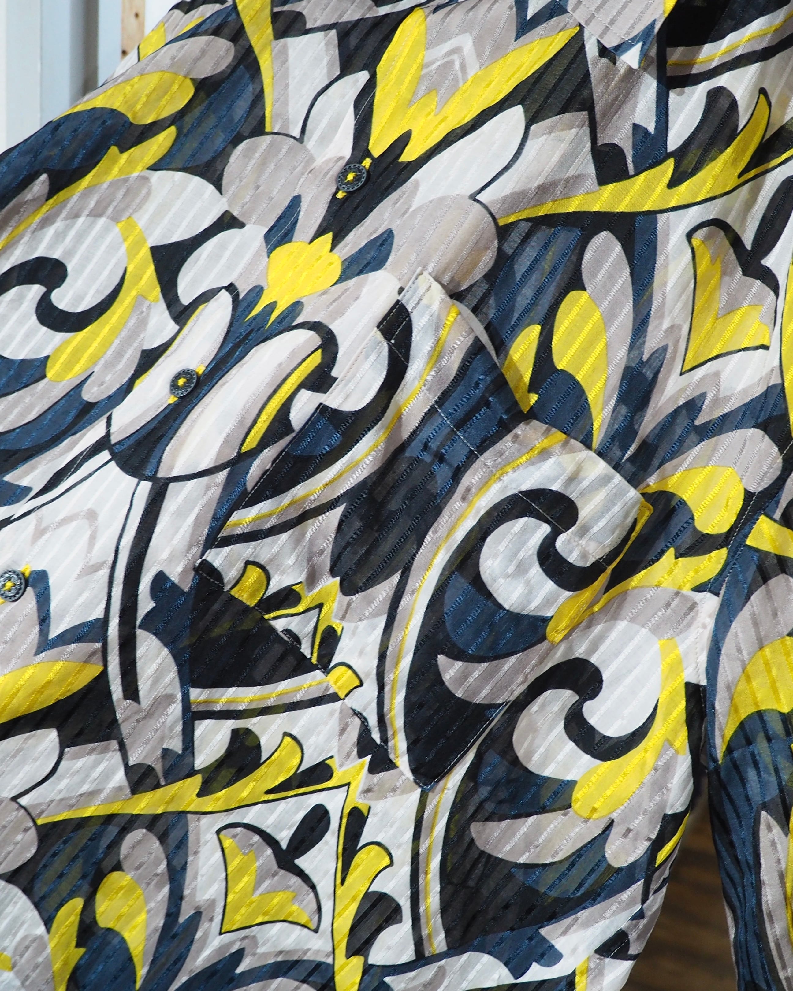 " Barassi MILANO " Beautiful Luxury Pattern Silk mix SS Shirt