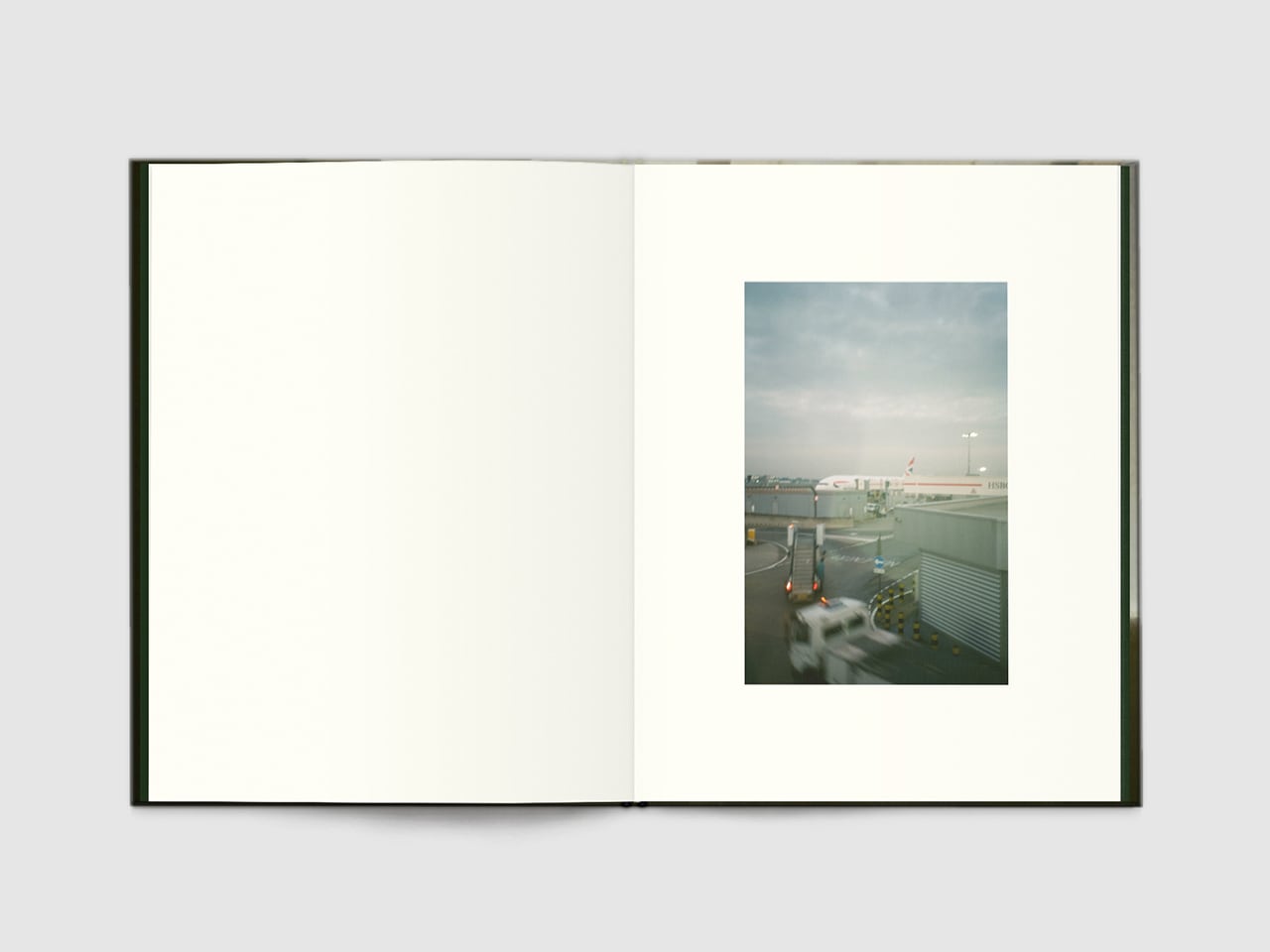 To Find The Right Chair / JUN IWASAKI | nidi gallery shop