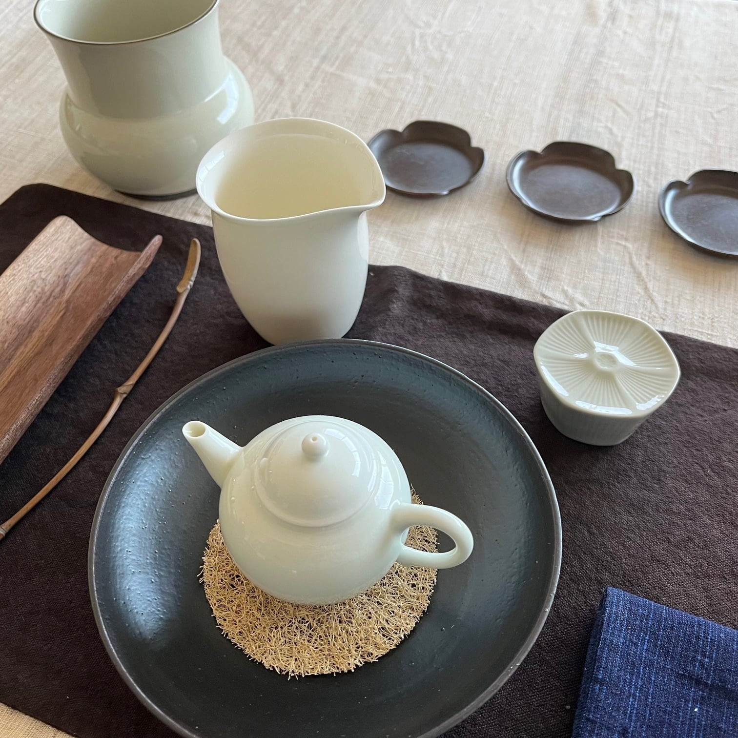 青白磁器茶壺 | 茶海堂 Chakaido