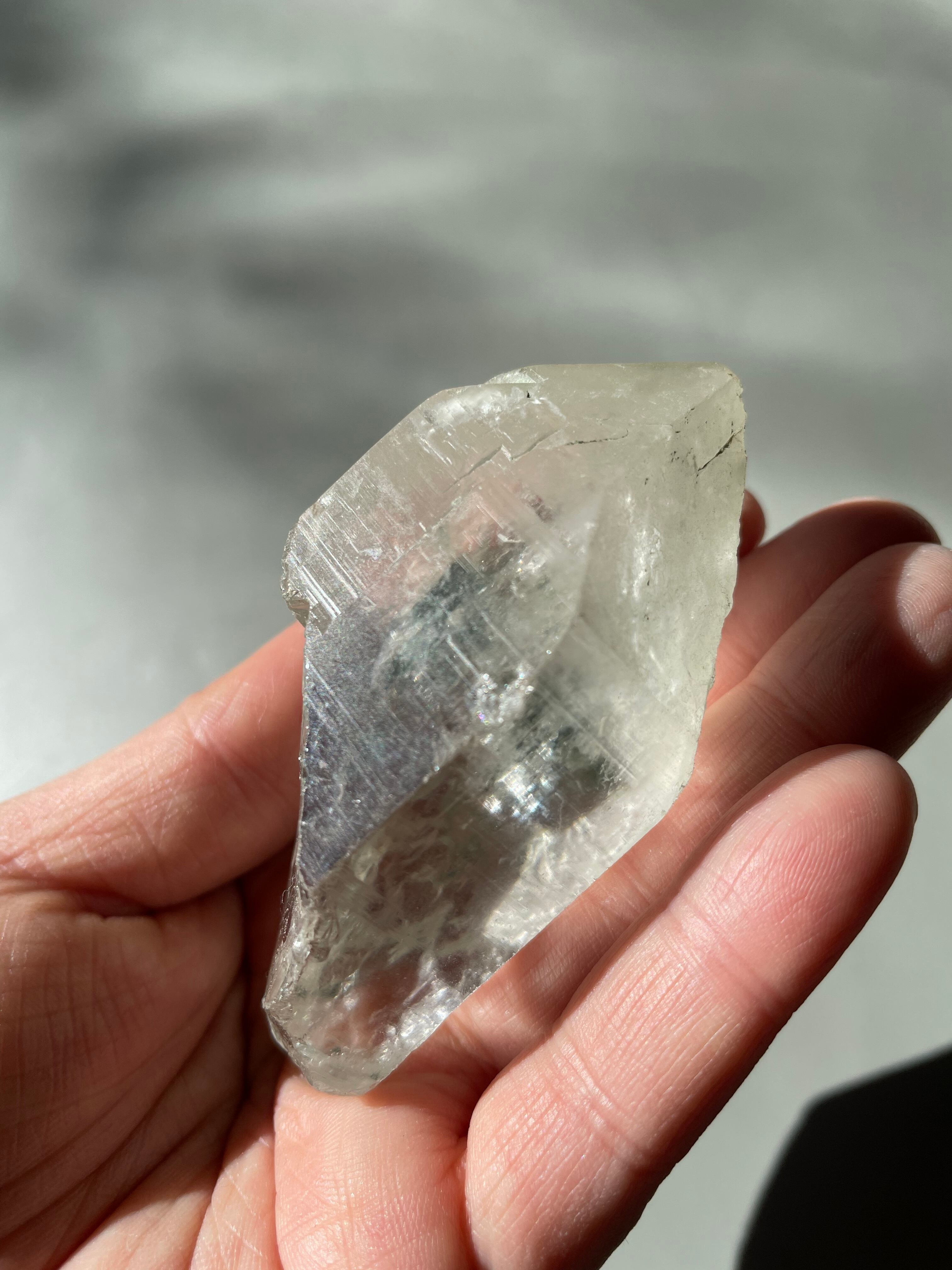 パキスタン　ギルギット　スカルドゥ産　ヒマラヤ水晶　カテドラル　長石　クローライト