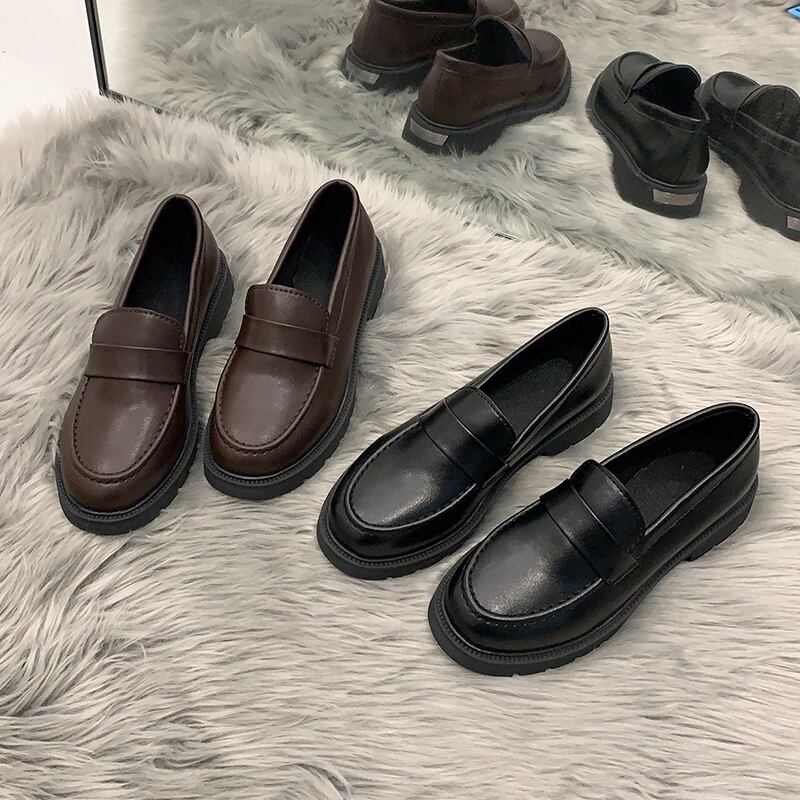 シングルレディーススプリングレッドレザー 靴 シューズ ローファー 春物 部族の婦人靴17232640754