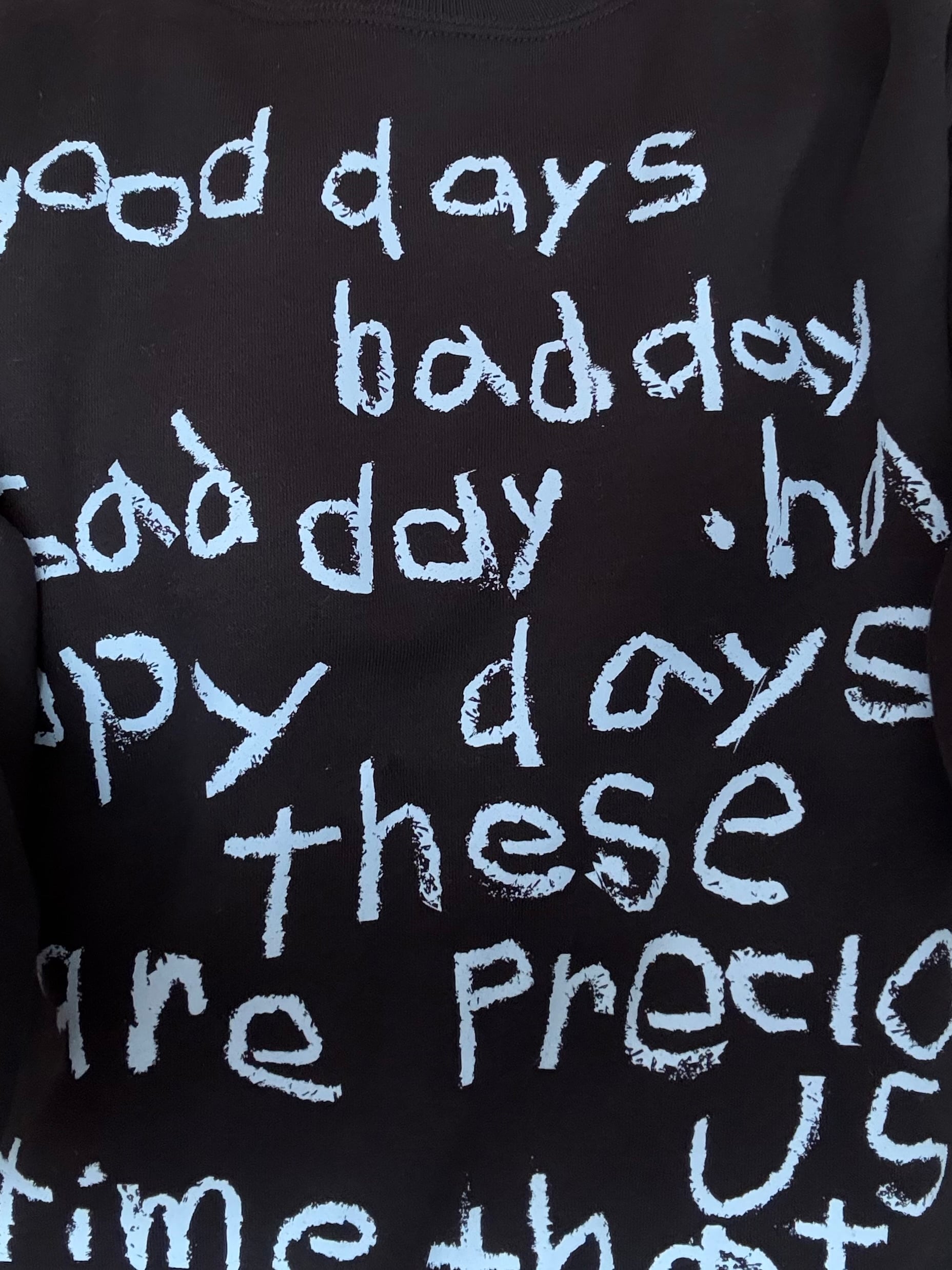 ECHOES OF MY DAYS SWEAT : NAVY | CONVENIENCE YOUNG