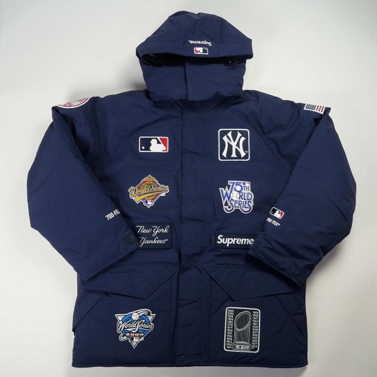 激レアL！SUPREME×Yankees 700-Fill 寂しく Downジャケット紺