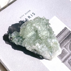 Green Apophyllite Rectangle Cluster 1 ✧ グリーンアポフィライト & スコレサイト (共生原石)