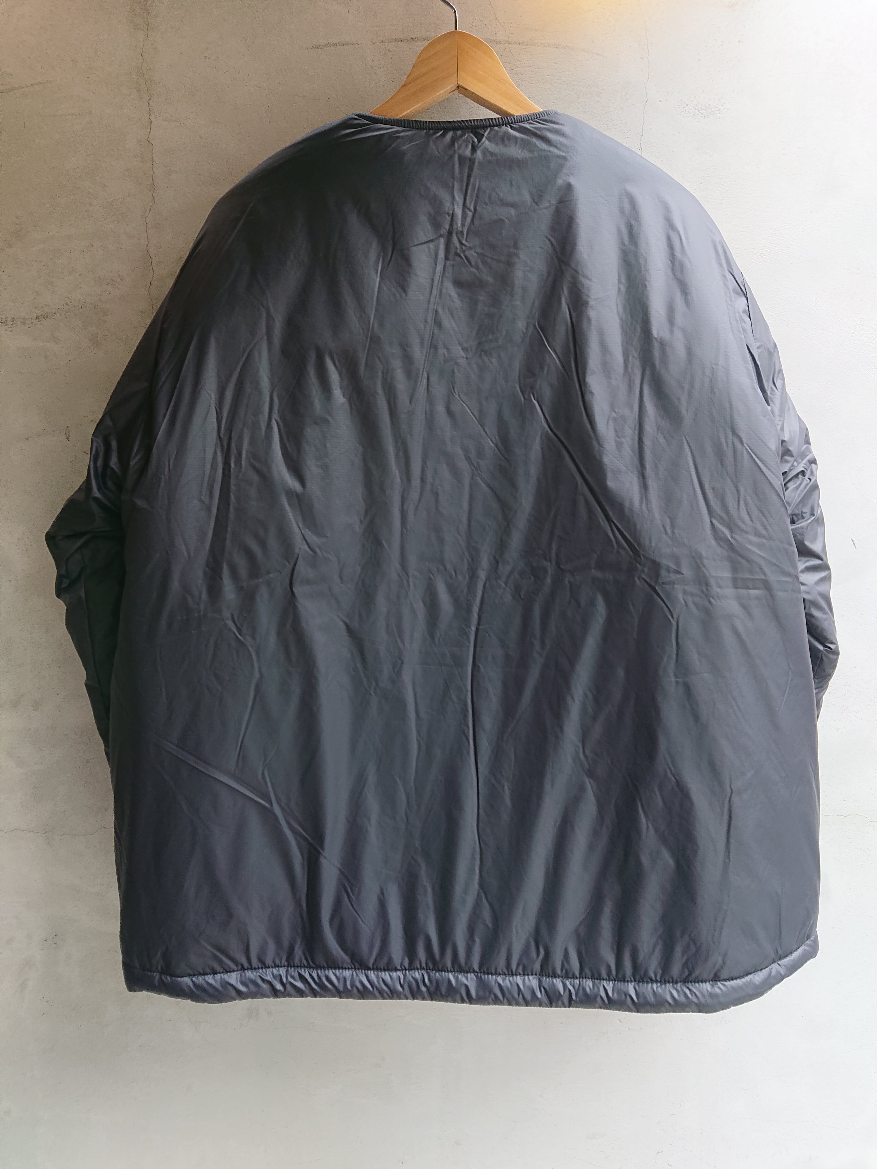 COMFY CMF OUTDOOR GARMENT “PUFF SWEATER UL FULL ZIP” BLACK | BOW