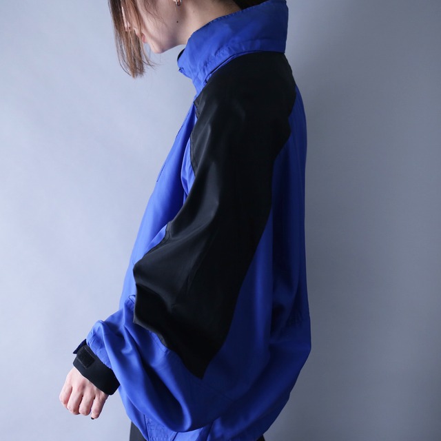 "マルボロ" blue × black good bi-color over silhouette nylon blouson