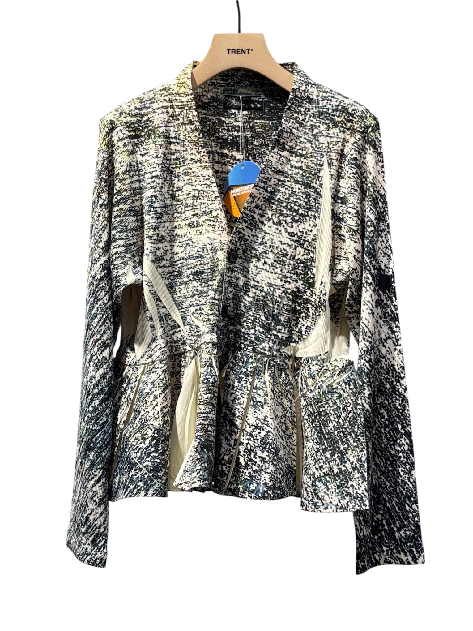 NON TOKYO / ノントーキョー | TRENT online