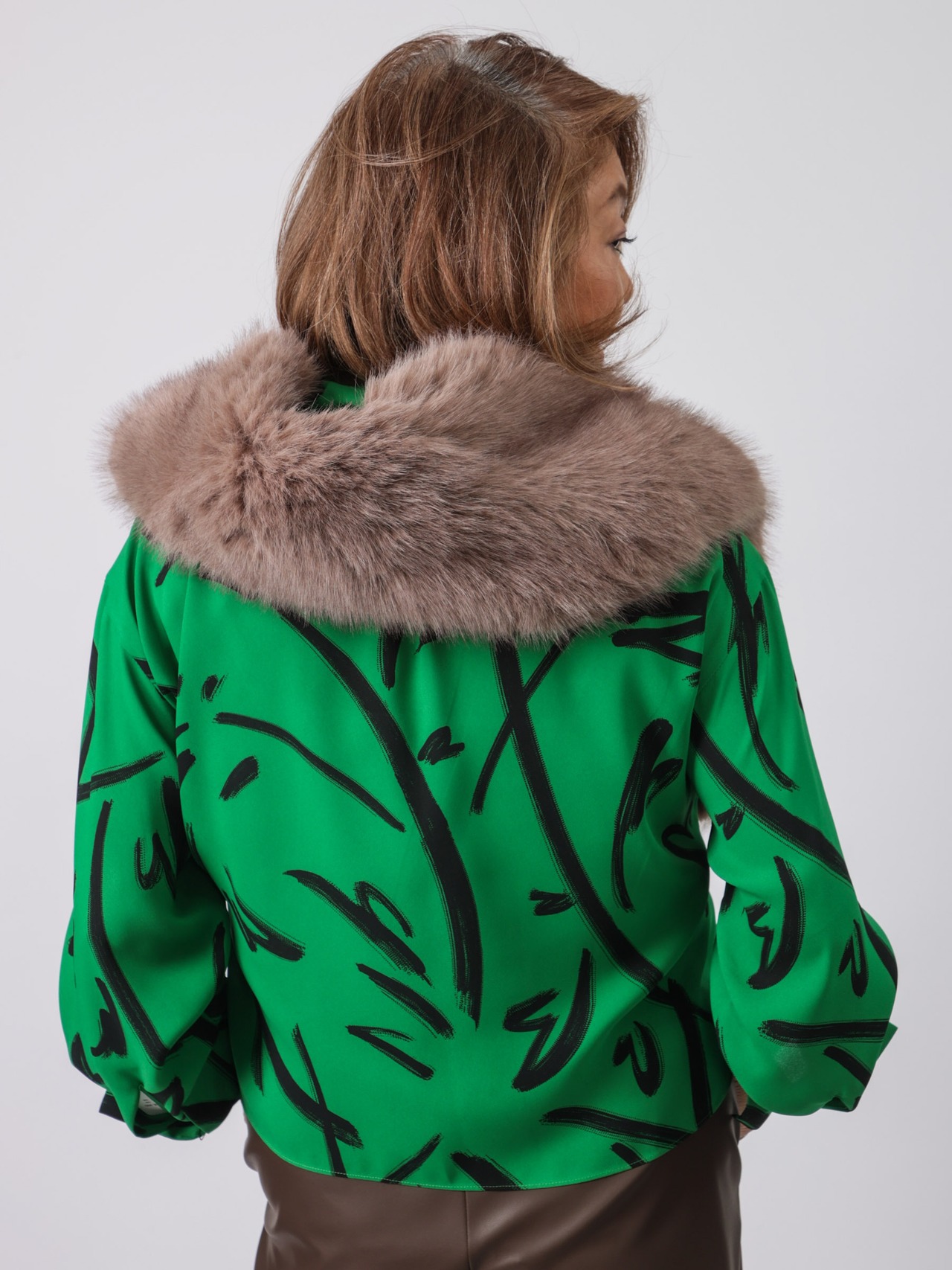 BRAHMIN(ファーベルト付きショール)