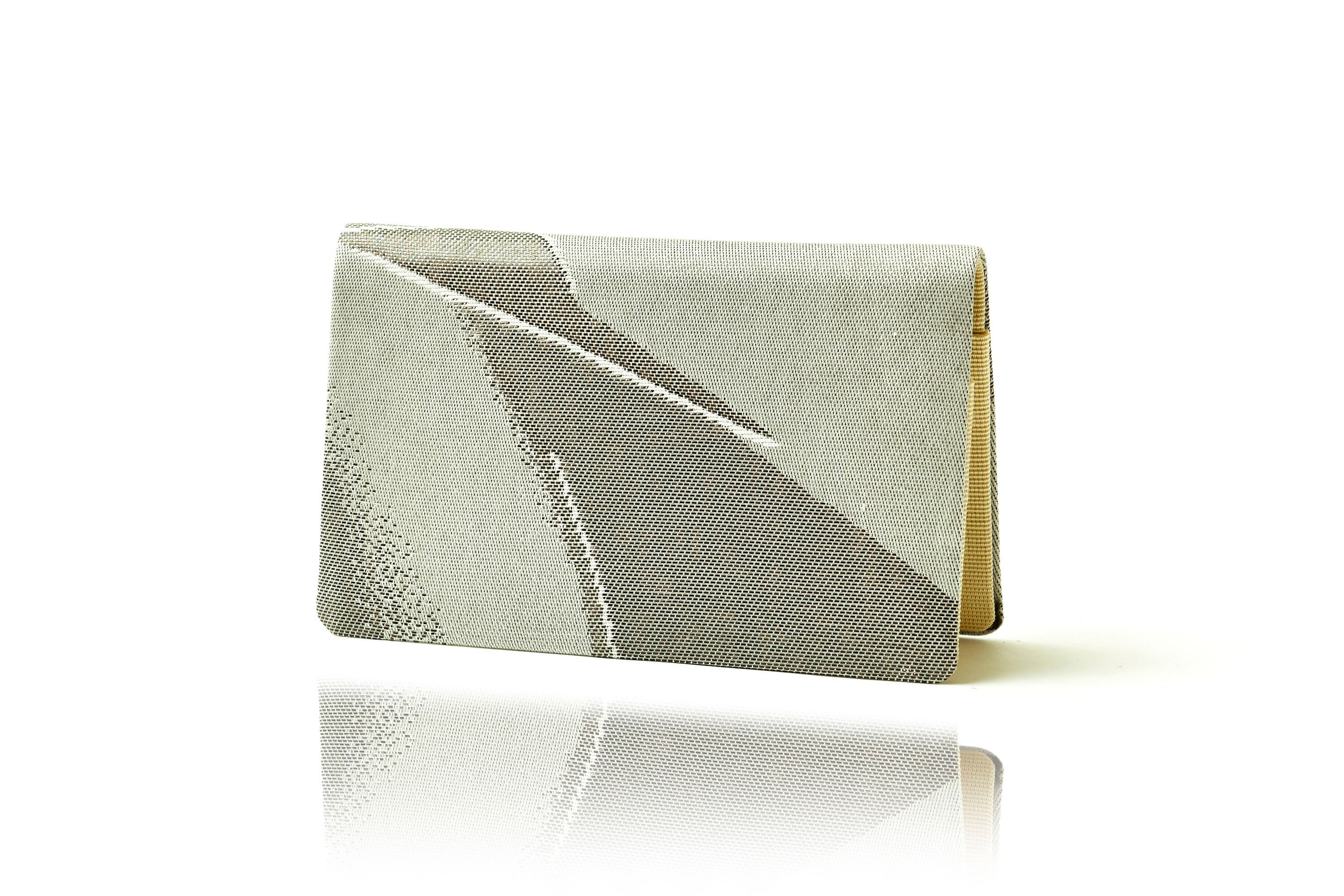 名刺入れ/古代色金錦/「翔鶴」/白鼠 /OCH-KIK-M61-C35-3