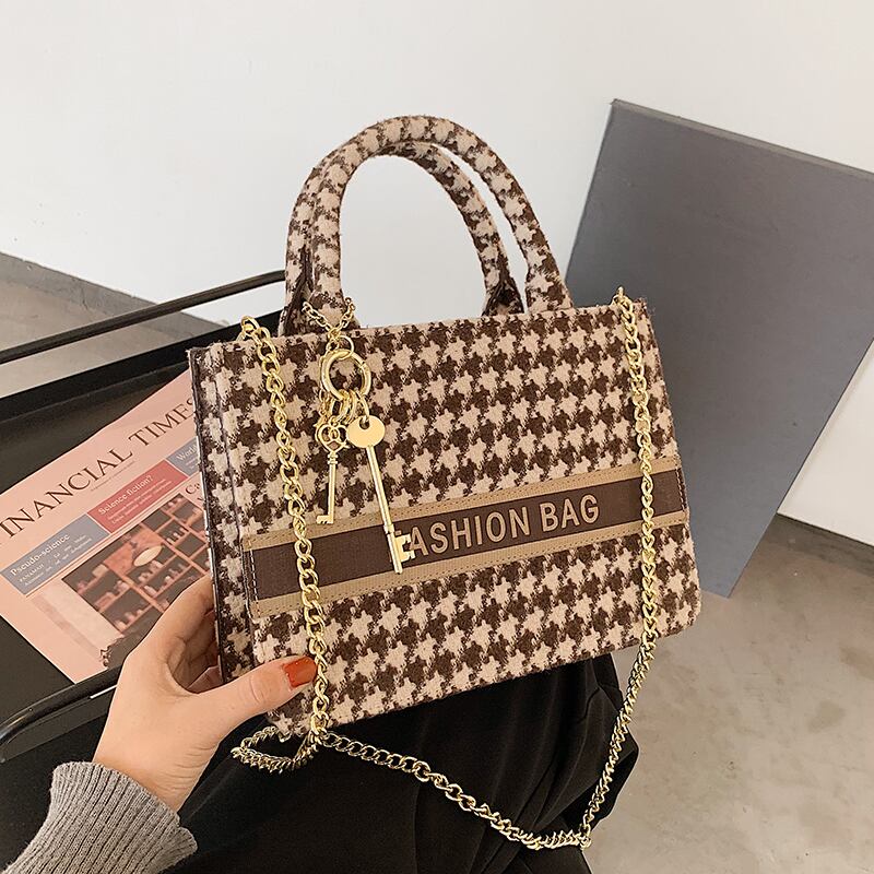 センススモールバッグメス2020秋冬新流行ファッションオールマッチチェーンメッセンジャーバッグネットレッドポータブルスモールスクエアバッグ Tiancai_Wing_Bag89612936405