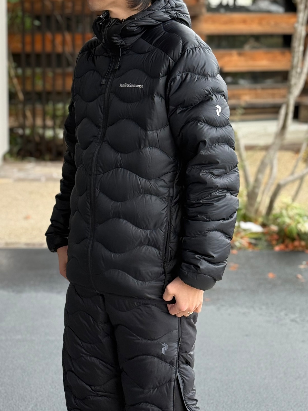 PeakPerfomance ピークパフォーマンス【Helium Down Hood Jacket 
