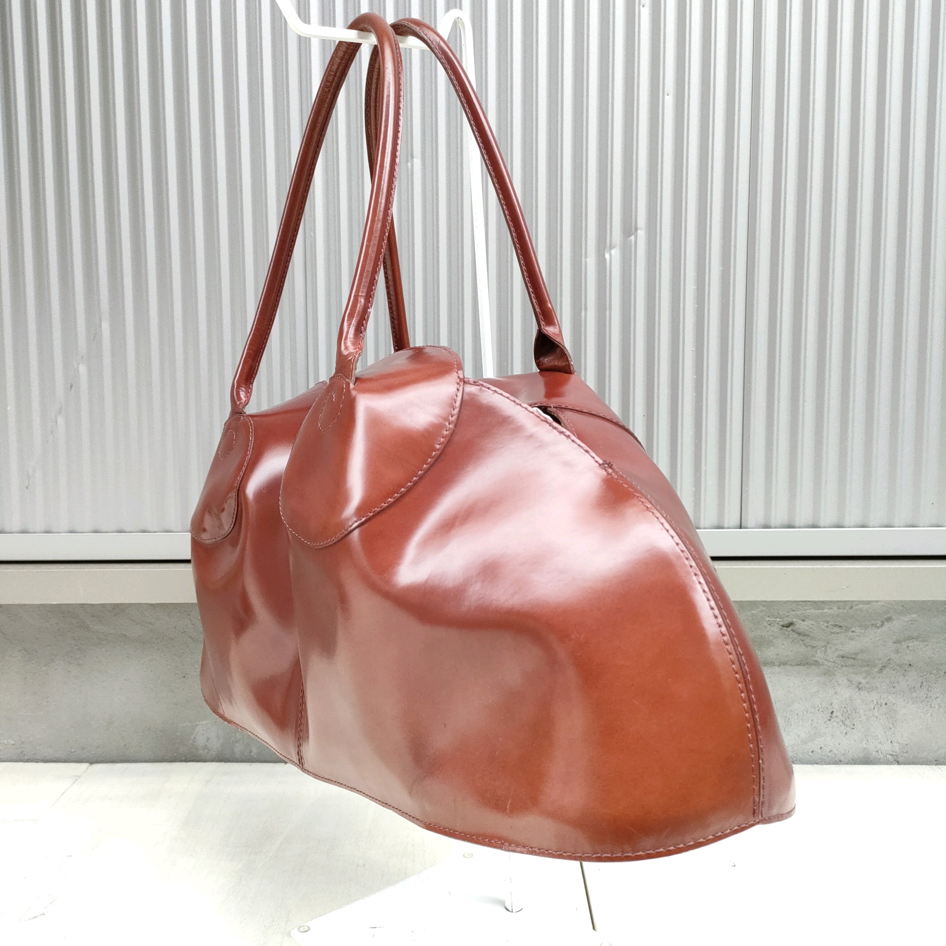 ○イッセイミヤケISSEY MIYAKE ACCESSORY/変形/デザイン/レザー