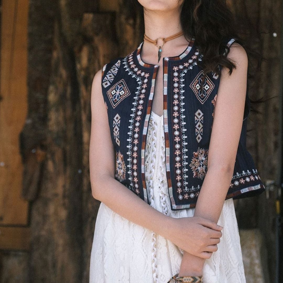 【メル67471さま専用】Sybilla❤︎ポンチョダウン 刺繍 Mサイズ セール】 【アウトレット】スムースストレッチダウンコート