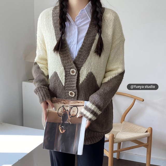 カラーVネックニットカーディガンオータムルーズセーター ジャケット 秋物 クレセントシティ19183030294