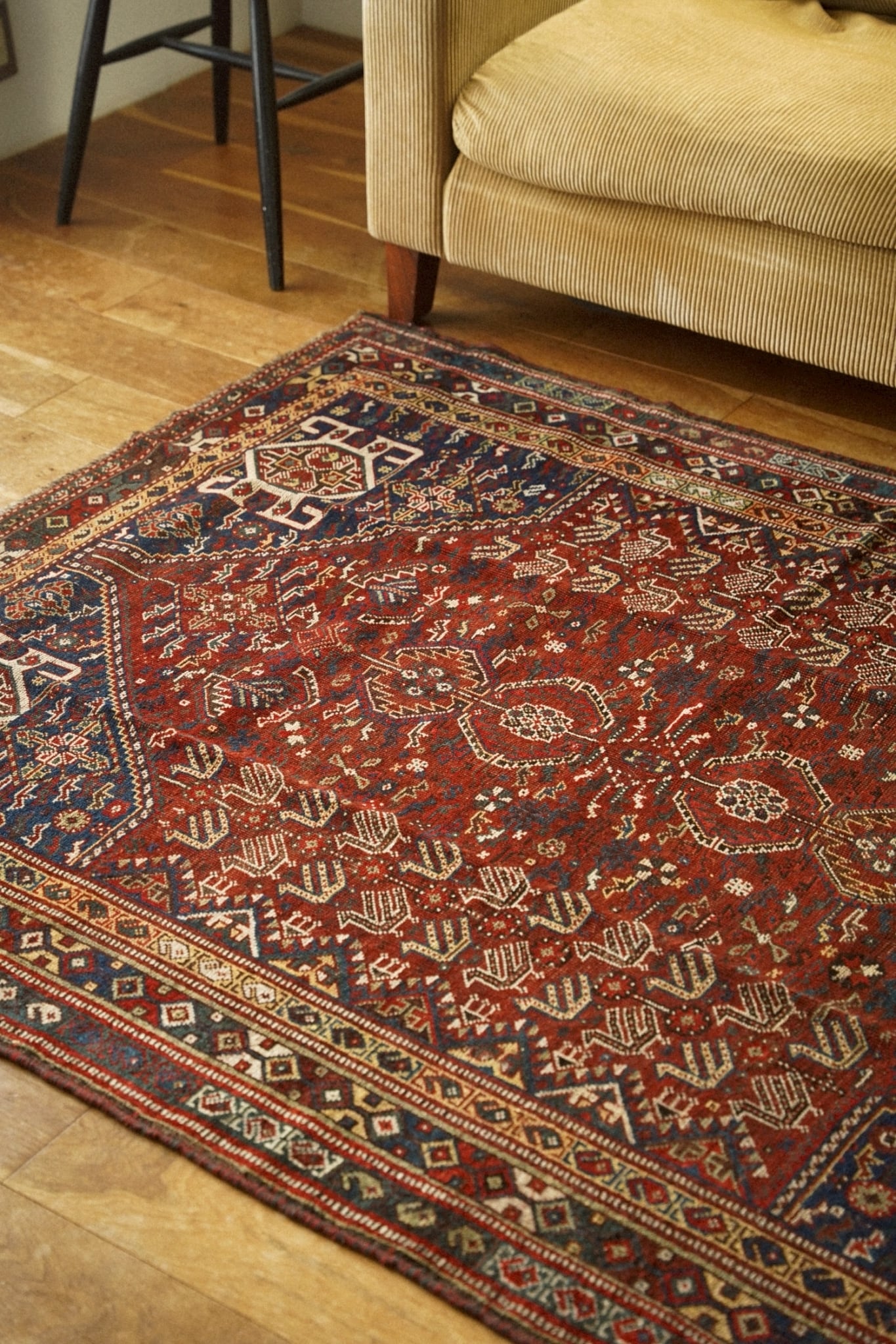 2075-Semi Antique Khamse rug | 手織りのヴィンテージラグ専門店