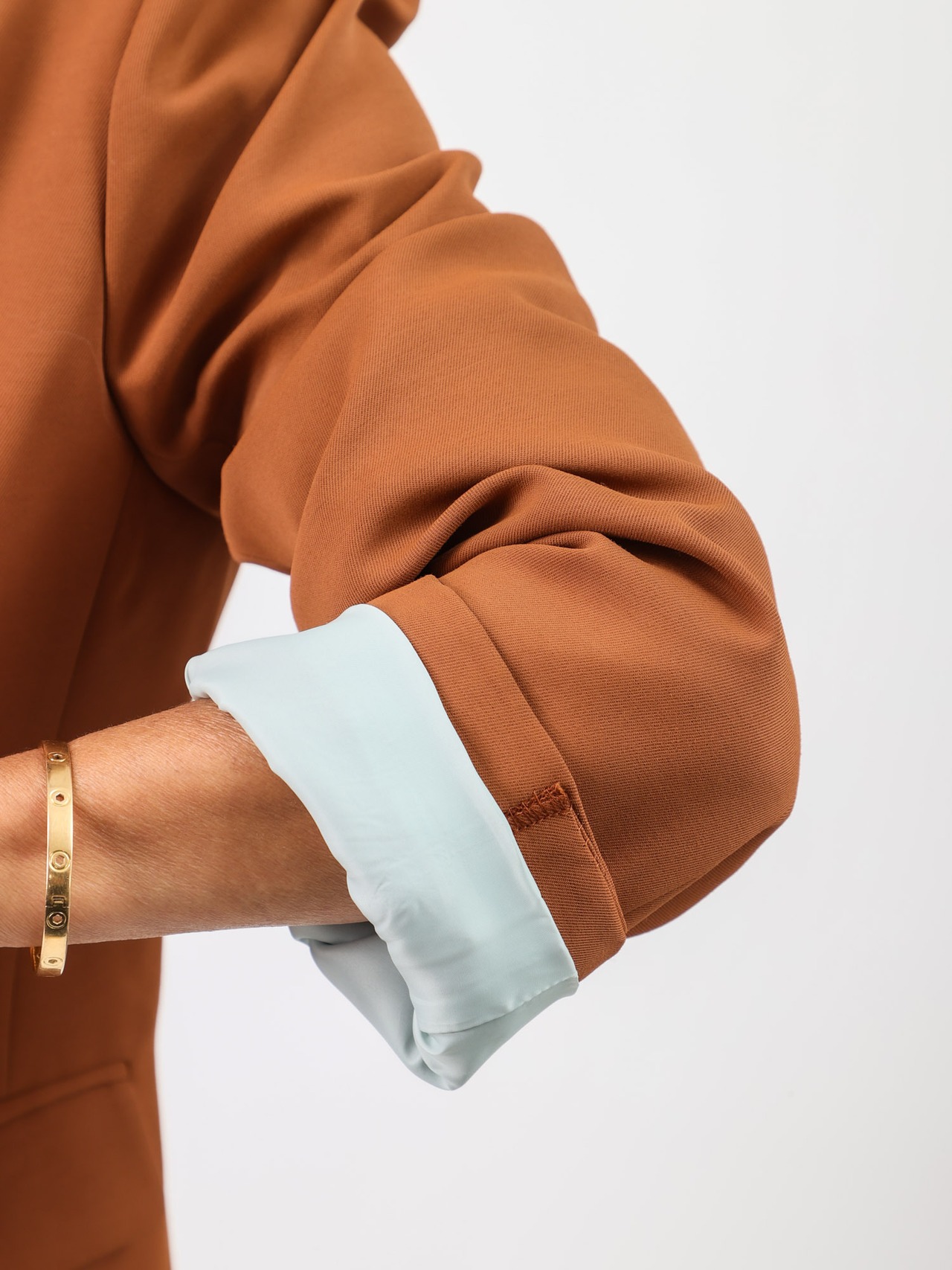 BEATRICE(トレンド感のあるダブルジャケット）