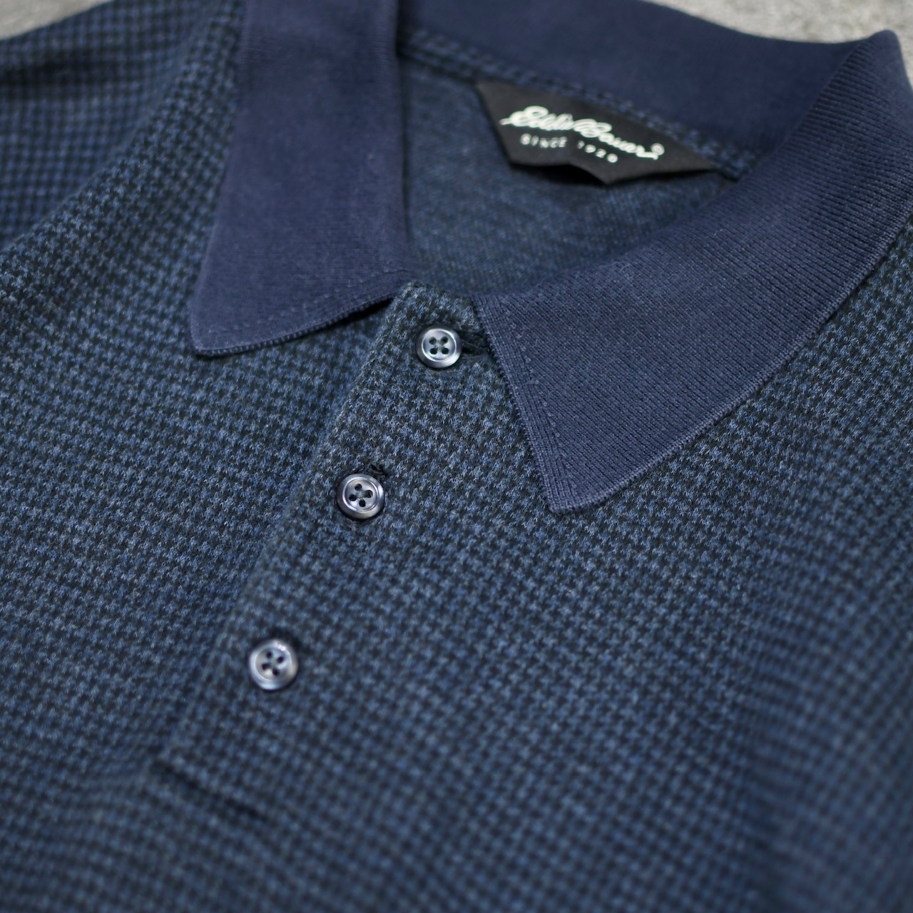 Eddie Bauer houndstooth pattern polo shirt
