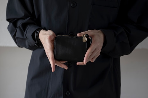 MUJI : half wallet.BLACK