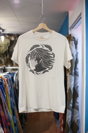 Anime print tee “HOWL”