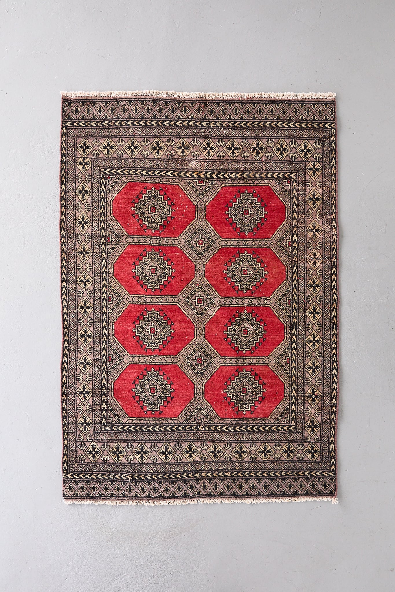 No.211 ヴィンテージラグ トライバルラグ パキスタン産 (177×120cm)グレー レッド アイボリー