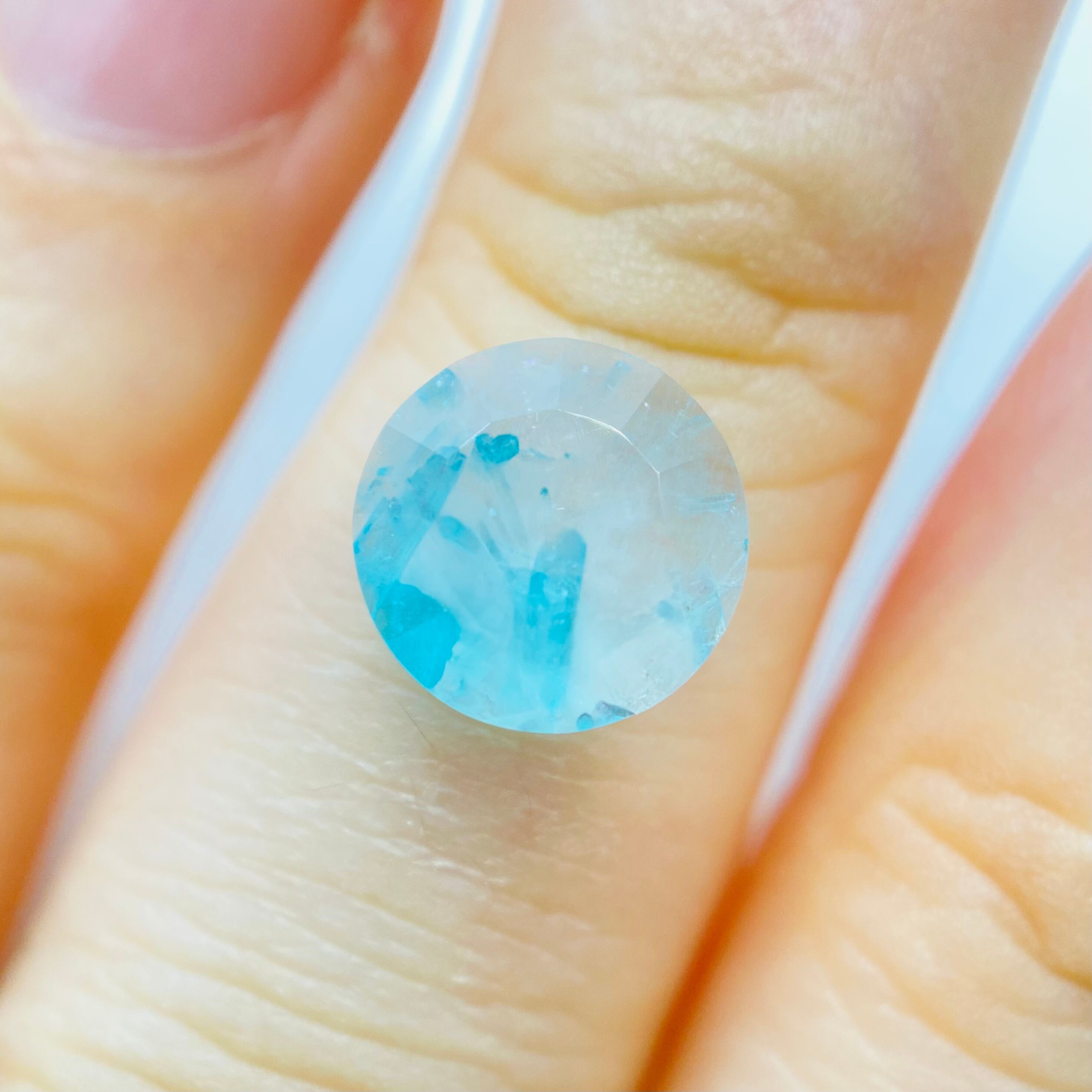 パライバ鉱山な景色 パライバトルマリンインクオーツ