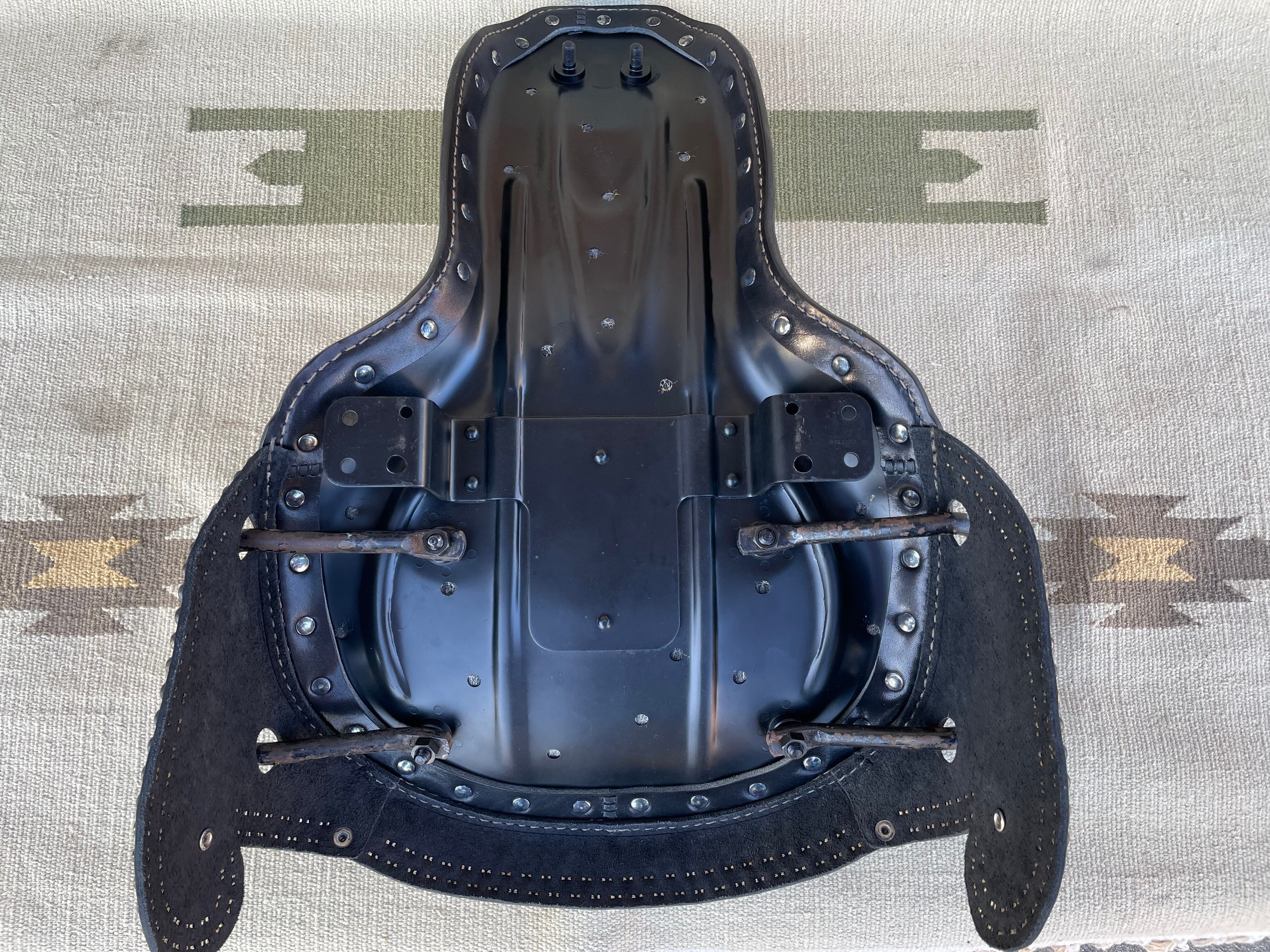HARLEY-DAVIDSON VINTAGE BUDDYSEAT グラブレール付き バディシート