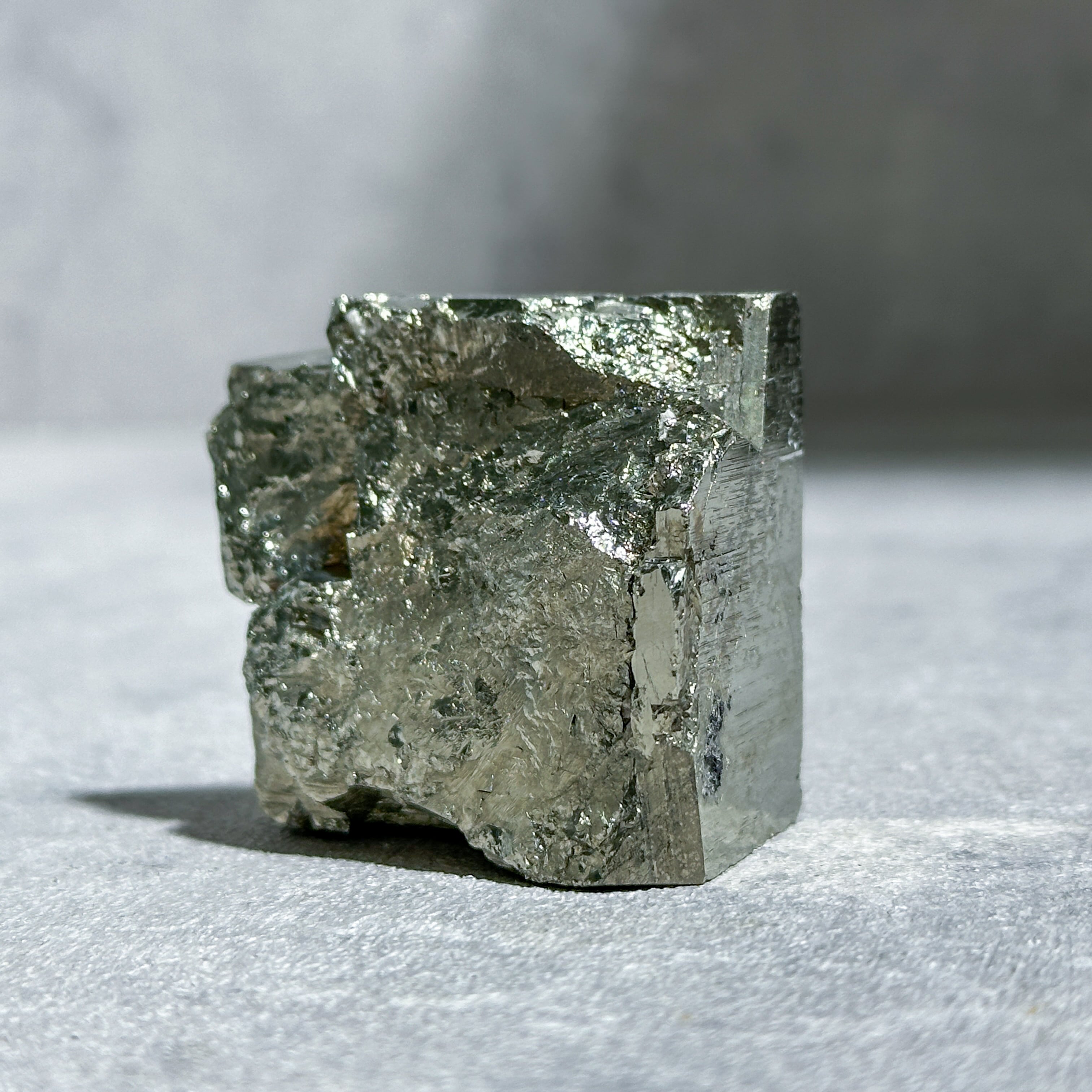 高品質】パイライト 原石81◇Pyrite◇天然石・鉱物・パワーストーン
