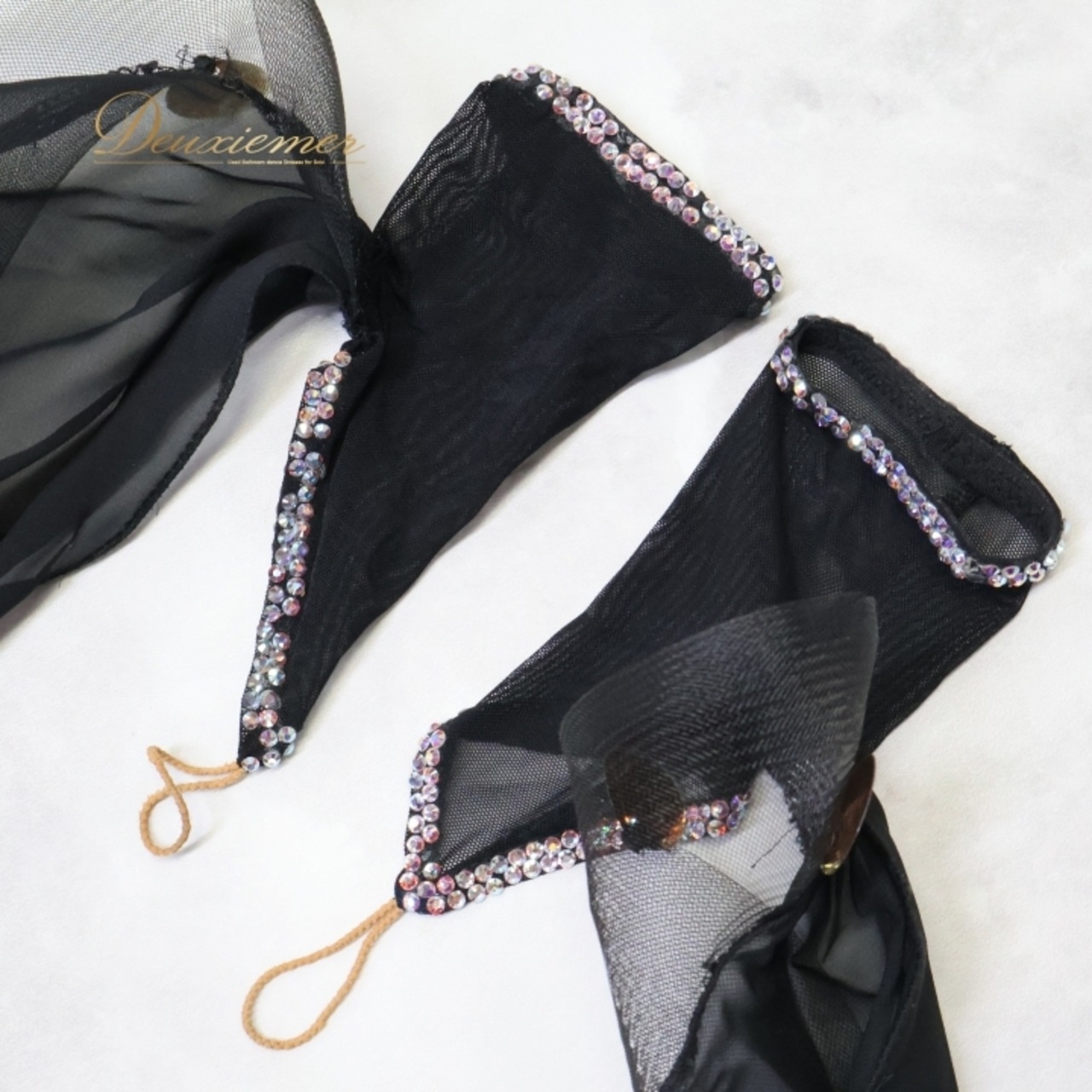 社交ダンス 衣装 サピエル Sapiel スタンダード ドレス スタンダードドレス ワンピース 黒 金 ゴールド フリル レース フロート ブラック系 ゴールド系 デモ 競技 ダンス パーティ 発表会 高級感 おしゃれ 上品 スカート イタリア製