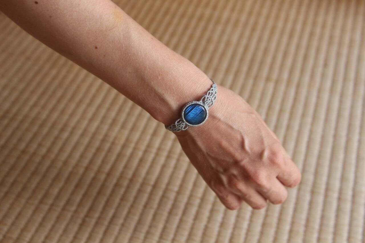 Labradorite micro macrame bracelet