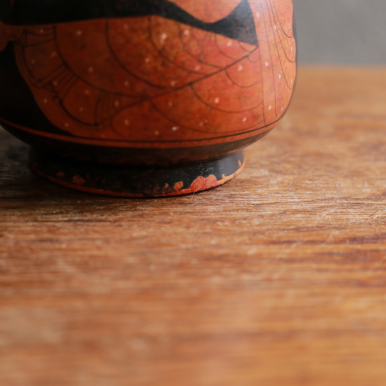 ギリシャからやってきた、個性的なフラワーベース 16