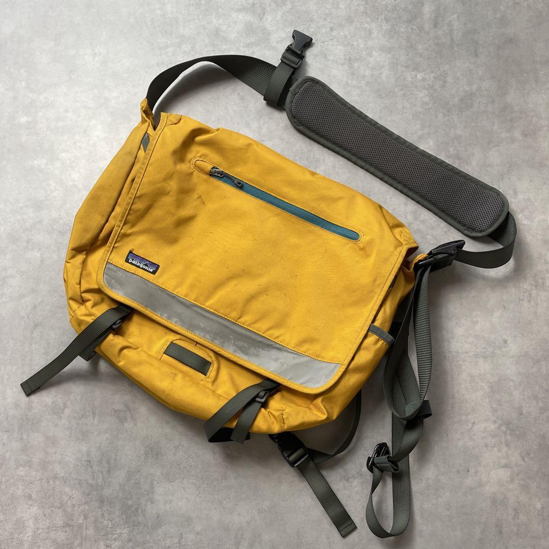 00s Patagonia メッセンジャーバッグ テック系 Y2K ハーフマス