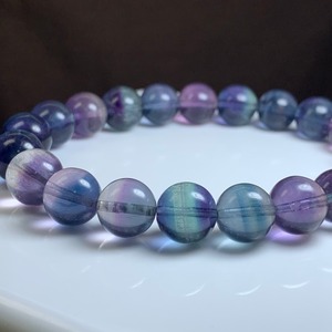 3.透明度高☆美グラデーションフローライト・ブレスレット