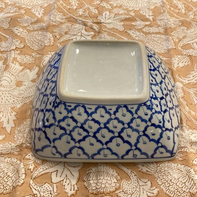 タイ 青白陶器 パイナップル柄四角ボウル M 16cm タイ料理 アジアン