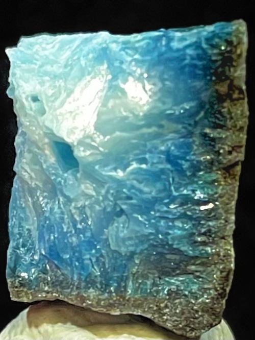 5) 超瞑想「グレイシアライト」ブルーアイス原石