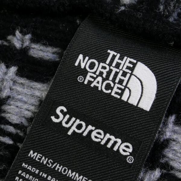 L supreme north face パーカー 黒