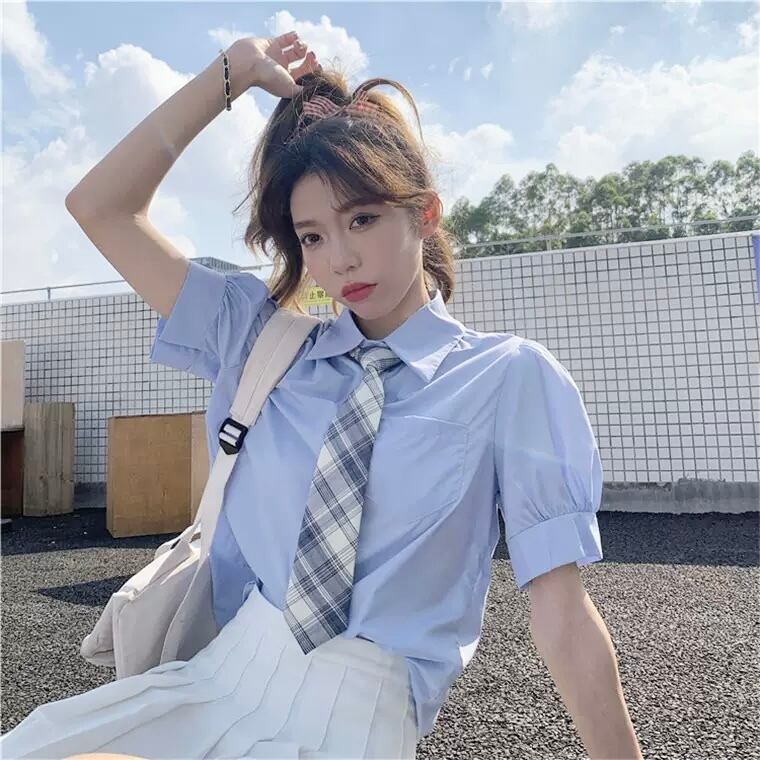 パフスリーブが 品可愛い 小顔見え シャツ ネクタイ 2点セット 制服風 スクールガール 清楚 ガーリー カジュアル プレッピー 韓国学生 放課後 コーデ 制服デート マルチカラー ワイシャツ チェック Lamitte Deco トレンド 韓国ファッション ショップ Base店